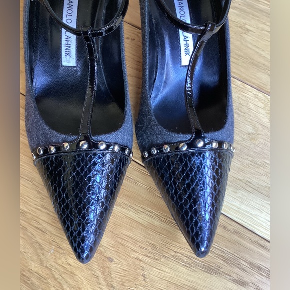 Manolo Blahnik Grey and black snake skin, cap toe studded heels - Picture 4 of 9